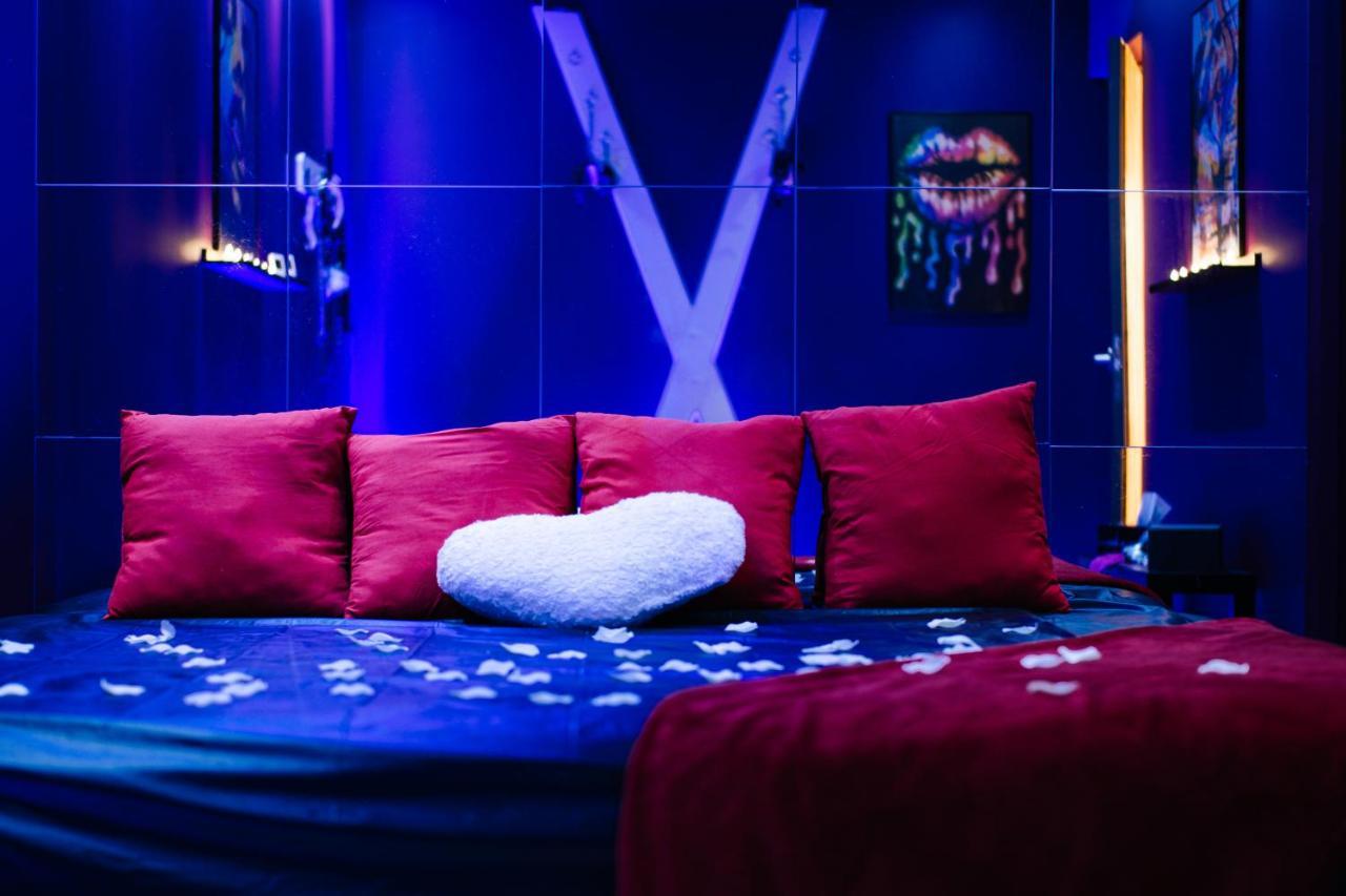 L'Alcove Du 510 - Spa - Chambre Romantique - Sauna - Salle De Jeux モントーバン エクステリア 写真