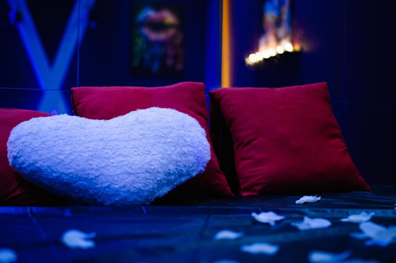 L'Alcove Du 510 - Spa - Chambre Romantique - Sauna - Salle De Jeux モントーバン エクステリア 写真