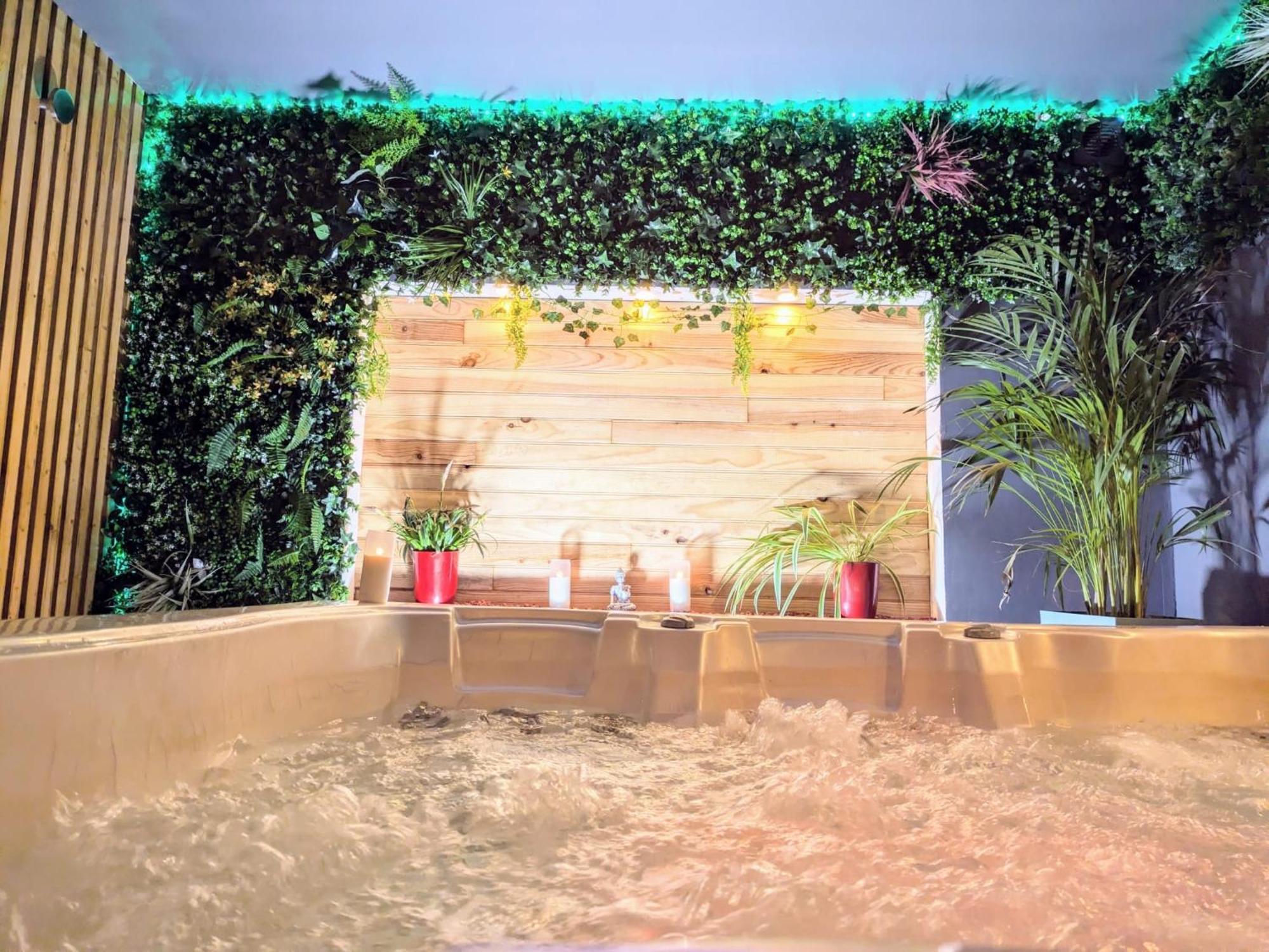 L'Alcove Du 510 - Spa - Chambre Romantique - Sauna - Salle De Jeux モントーバン エクステリア 写真